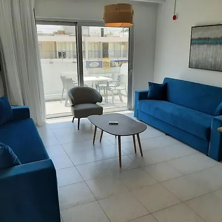 Fig Tree Blue Apartment-141 Apartment
